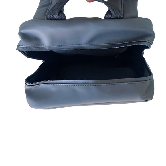 Rains Unisex Waterproof Field Bag Minimalist Backpack Black Matte Laptop Sleeve - Picture 4 of 8